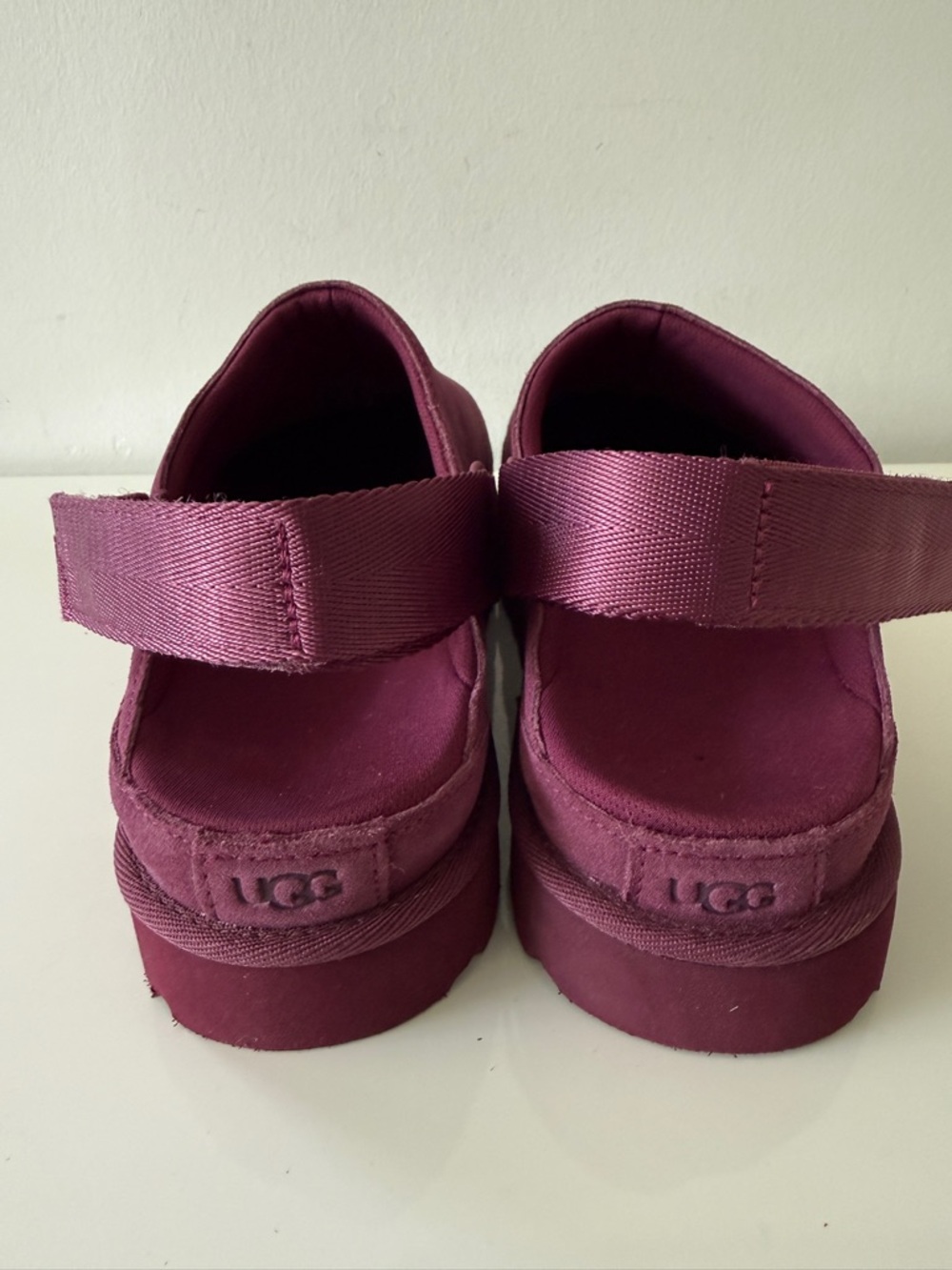 UGG Goldenstar Clog Women's Size 9 - Picture 5 of 7